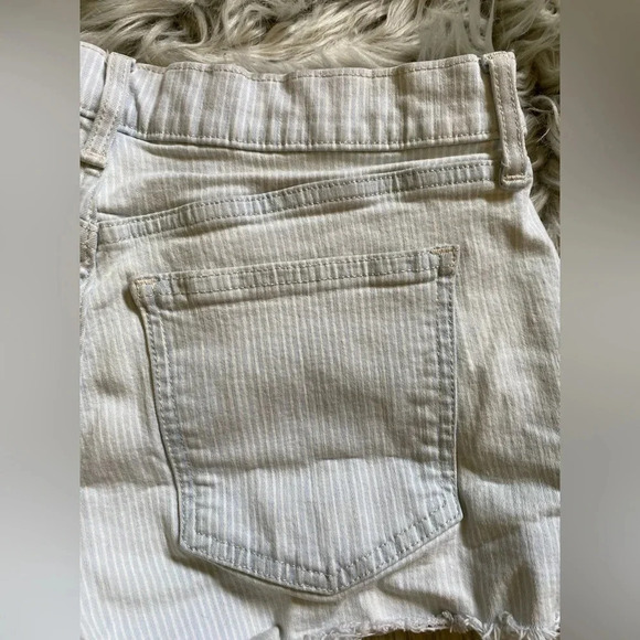 Gap striped jean shorts - Picture 8 of 9